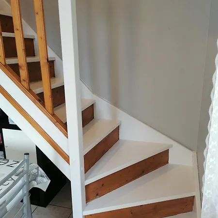 Maisonnette Climatisee Avec Terrasse- Entre Nimes, Montpellier Et Les Plages *