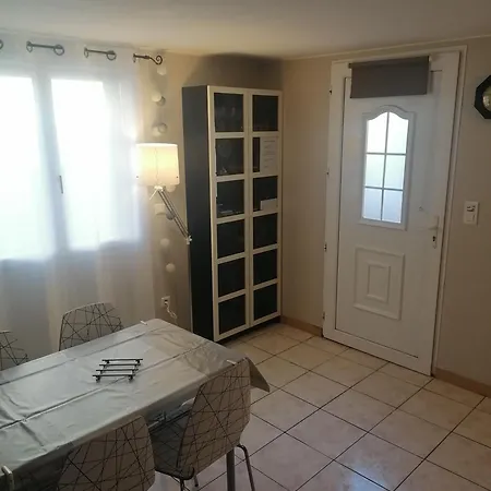 別荘 Maisonnette Climatisee Avec Terrasse- Entre Nimes, Montpellier Et Les Plages ガラルグ・ル・モンテュ