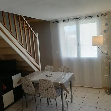 Maisonnette Climatisee Avec Terrasse- Entre Nimes, Montpellier Et Les Plages *